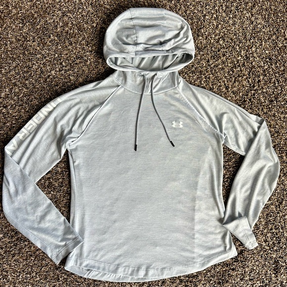 Women’s Under Armour lightweight Heather Gray Hoodie - small - new without tags - Picture 1 of 3